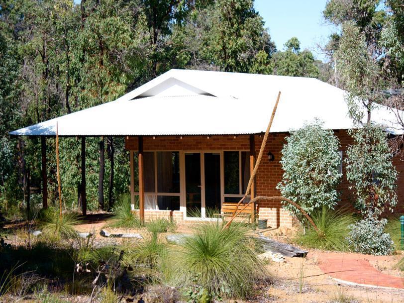 Chalets On Stoneville Redcliffe Exterior photo